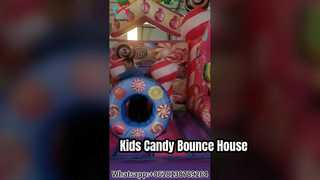 Candy-Hüpfhaus-Spaß für Kinder